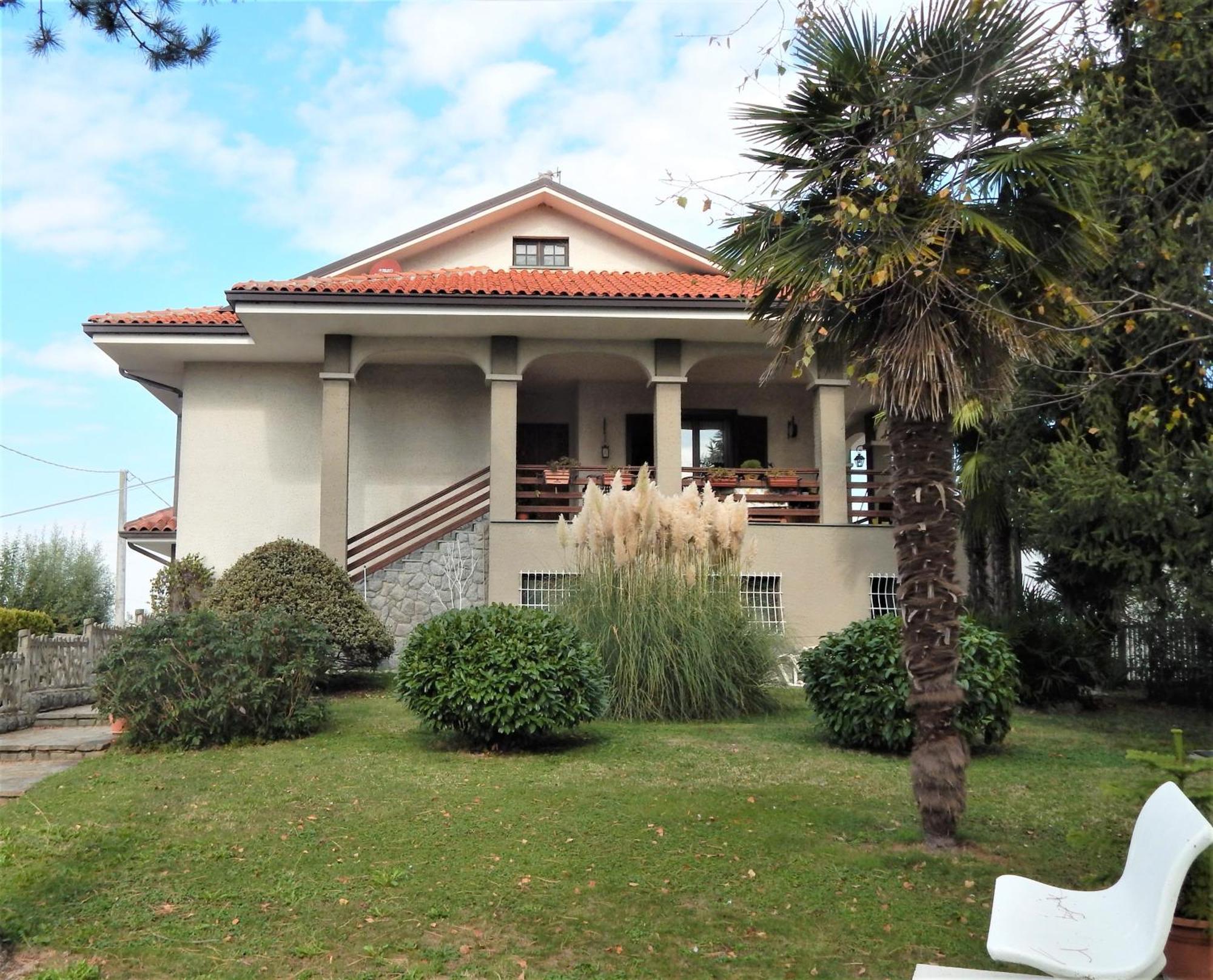 Bed and Breakfast Amo' Le Langhe Narzole Экстерьер фото